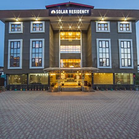 Готель Palette - Solar Residency Срінагар Екстер'єр фото