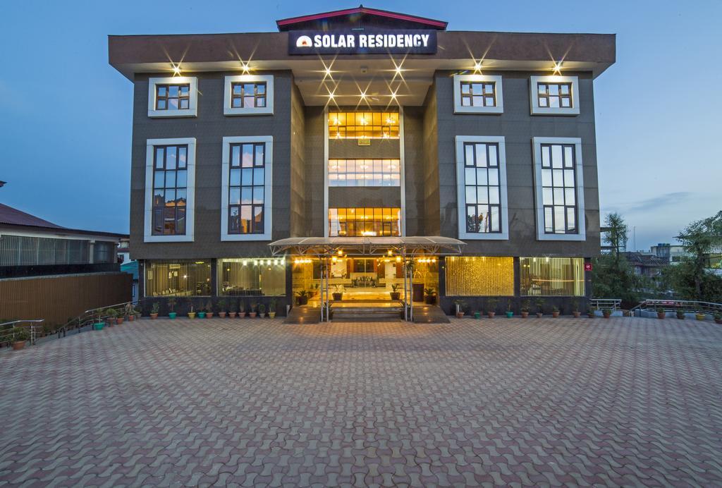 Готель Palette - Solar Residency Срінагар Екстер'єр фото